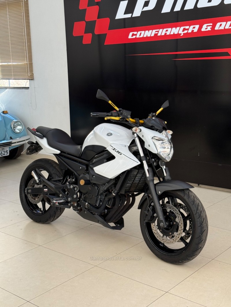 XJ6 N ABS - 2013 - FARROUPILHA