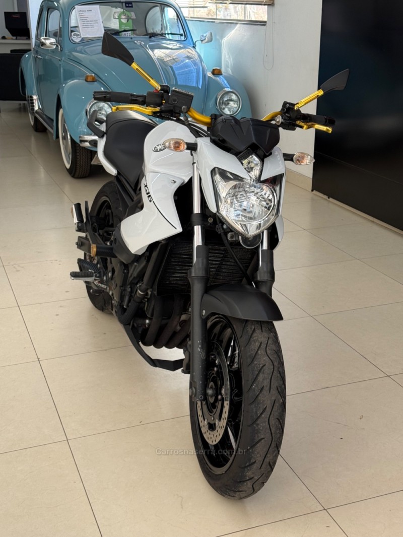 XJ6 N ABS - 2013 - FARROUPILHA