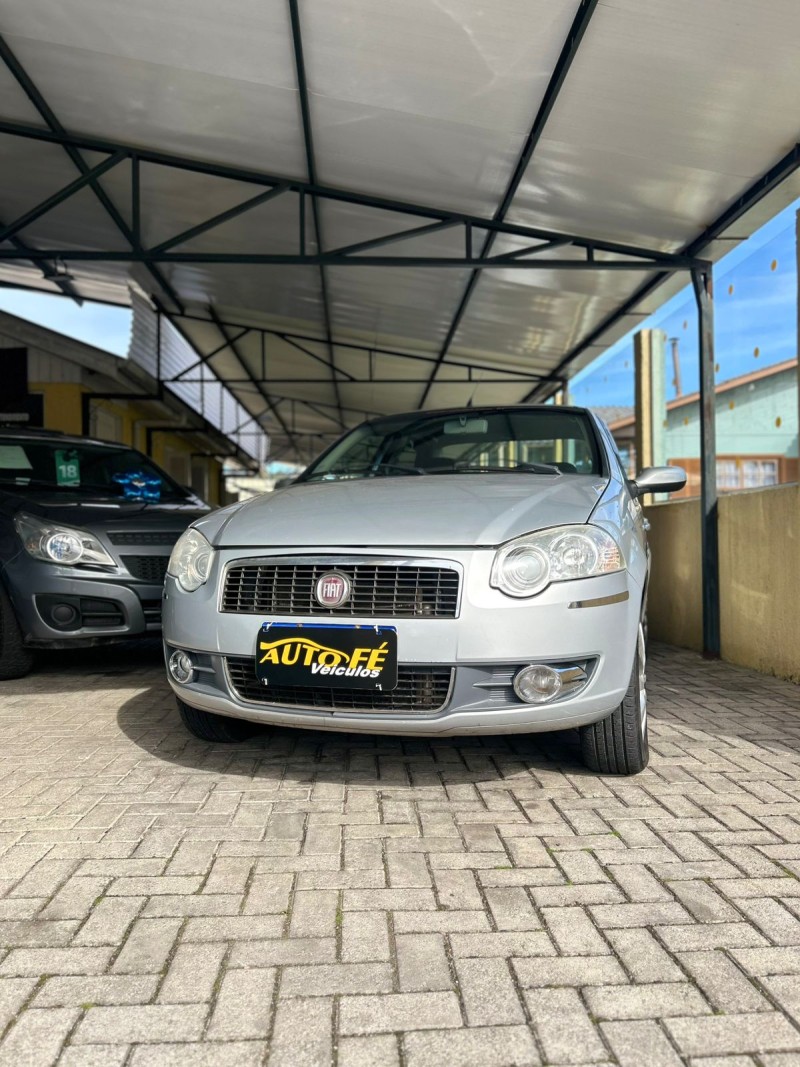 SIENA 1.6 MPI ESSENCE 16V FLEX 4P MANUAL - 2011 - CANELA