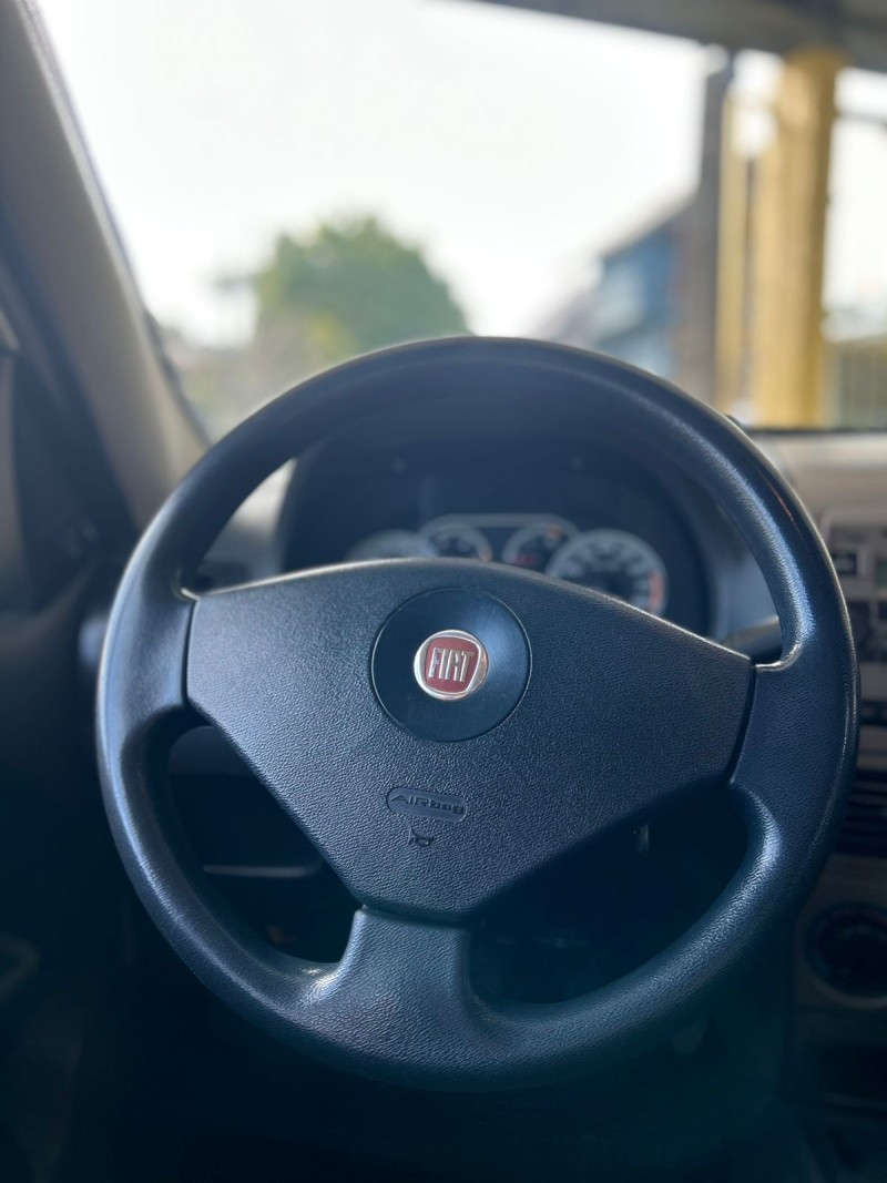 SIENA 1.6 MPI ESSENCE 16V FLEX 4P MANUAL - 2011 - CANELA