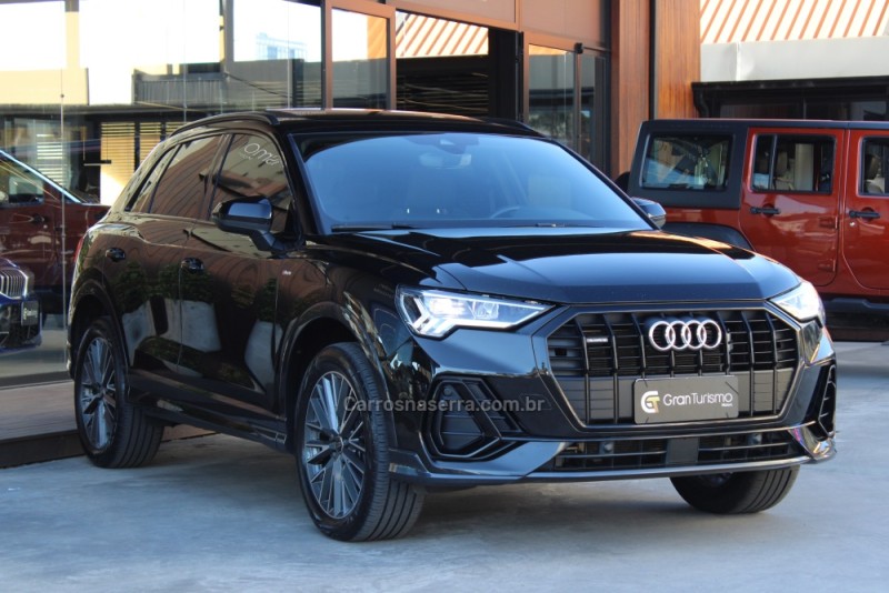 Q3 2.0 TFSI PERFORMANCE BLACK QUATTRO GASOLINA 4P AUTOMÁTICO - 2023 - CAXIAS DO SUL