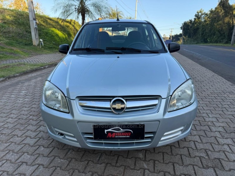 PRISMA 1.4 MPFI LT 8V FLEX 4P MANUAL - 2011 - IVOTI