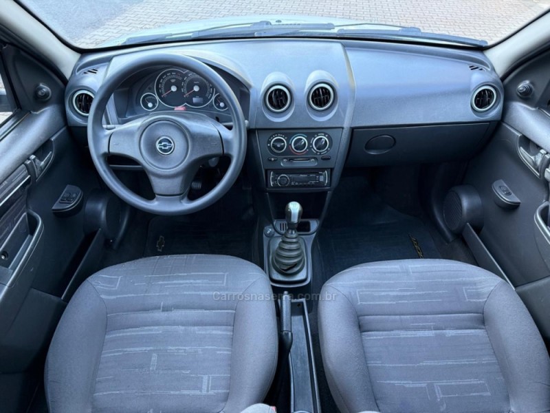 PRISMA 1.4 MPFI LT 8V FLEX 4P MANUAL - 2011 - IVOTI