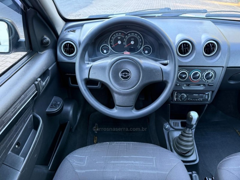 PRISMA 1.4 MPFI LT 8V FLEX 4P MANUAL - 2011 - IVOTI