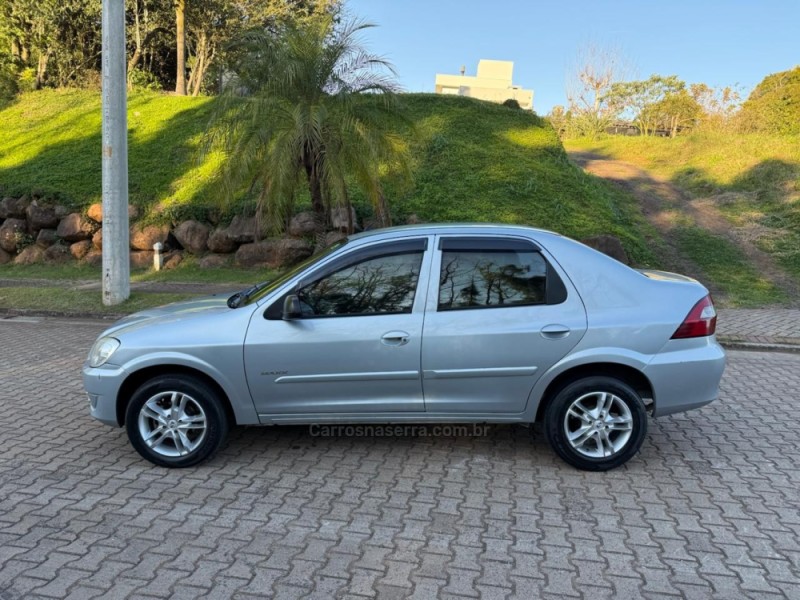 PRISMA 1.4 MPFI LT 8V FLEX 4P MANUAL - 2011 - IVOTI