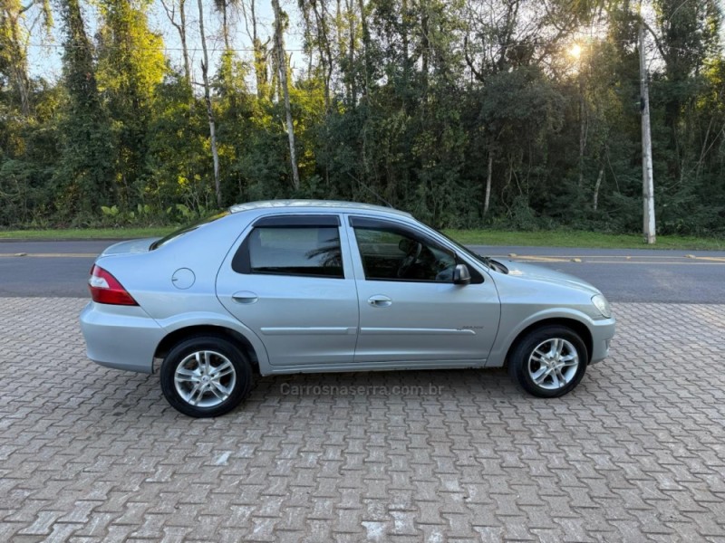 PRISMA 1.4 MPFI LT 8V FLEX 4P MANUAL - 2011 - IVOTI