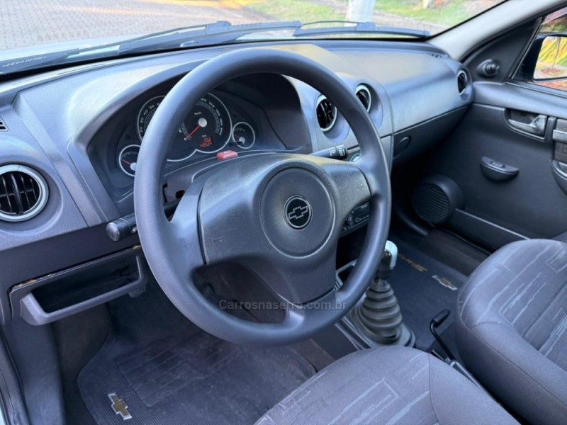 PRISMA 1.4 MPFI LT 8V FLEX 4P MANUAL - 2011 - IVOTI