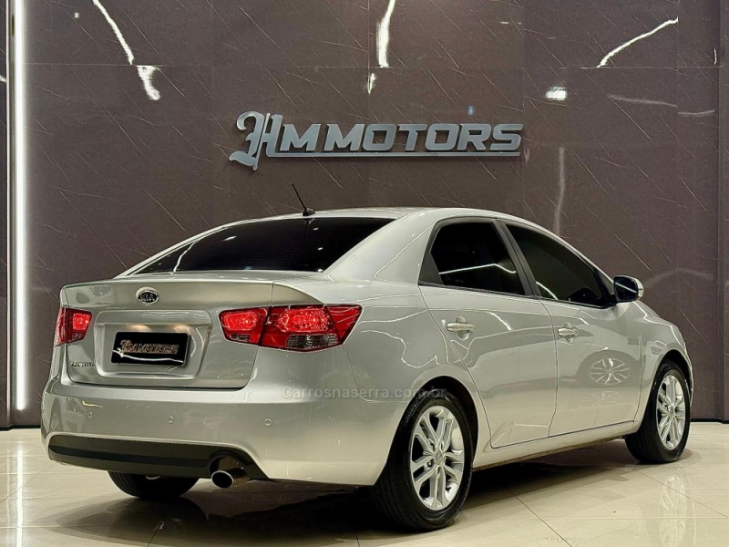 CERATO 1.6 EX SEDAN 16V GASOLINA 4P MANUAL - 2011 - CAXIAS DO SUL