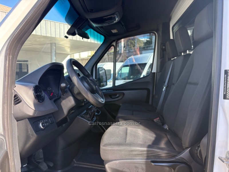 SPRINTER 2.2 CHASSI 517 LONGO TURBO DIESEL 3P MANUAL - 2023 - FARROUPILHA