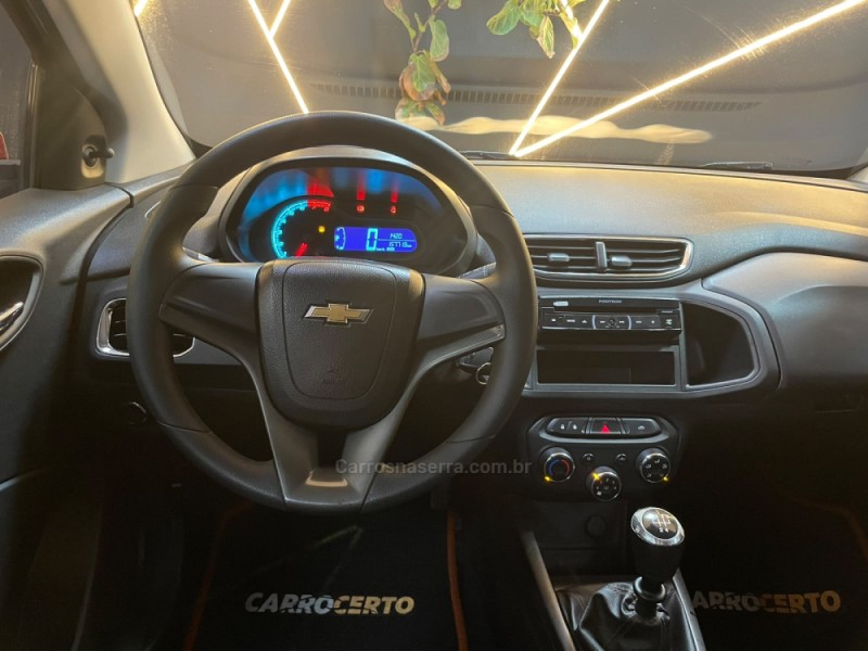 ONIX 1.0 LT 12V FLEX 4P MANUAL - 2014 - NOVO HAMBURGO