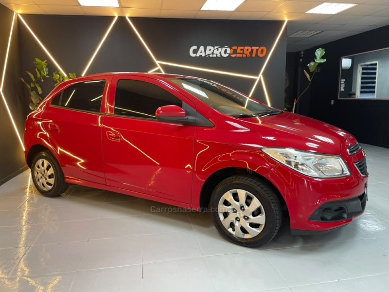 ONIX 1.0 LT 12V FLEX 4P MANUAL - 2014 - NOVO HAMBURGO
