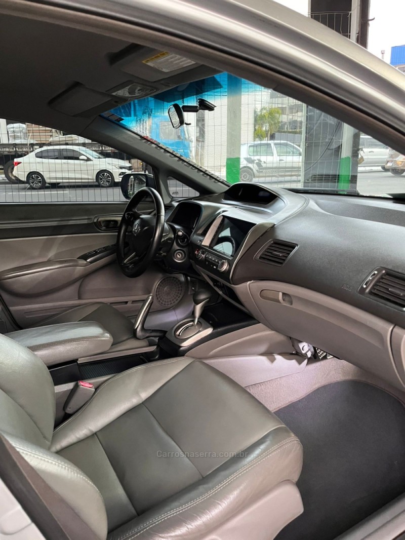 CIVIC 1.8 LXS 16V GASOLINA 4P AUTOMÁTICO - 2007 - CAXIAS DO SUL