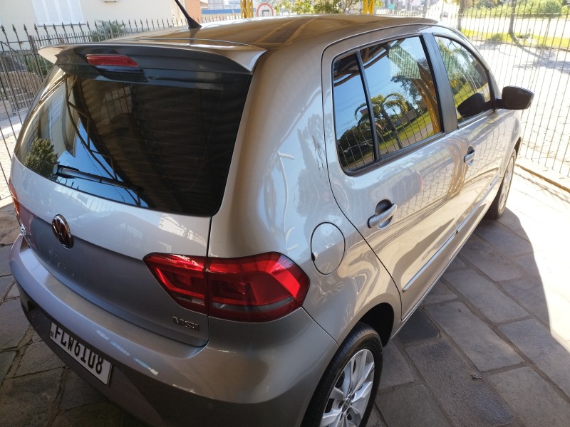 FOX 1.6 MSI COMFORTLINE 8V FLEX 4P MANUAL - 2012 - VERANóPOLIS