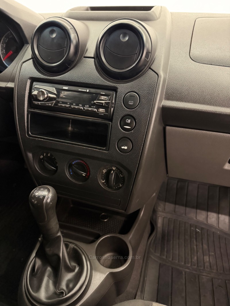 FIESTA 1.0 MPI 8V GASOLINA 4P MANUAL - 2011 - CAXIAS DO SUL