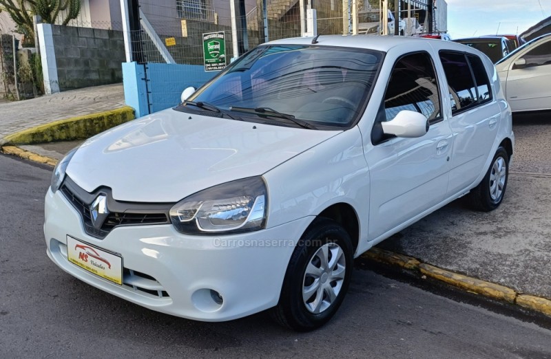 CLIO 1.0 EXPRESSION 16V FLEX 4P MANUAL - 2016 - FARROUPILHA