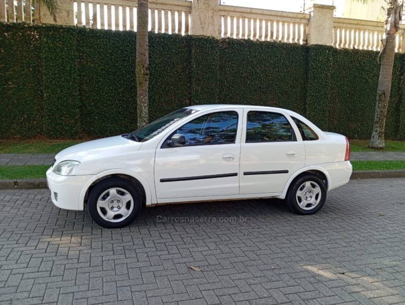CORSA 1.0 MPFI SEDAN 8V GASOLINA 4P MANUAL - 2004 - CAXIAS DO SUL