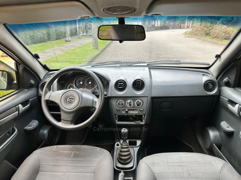 PRISMA 1.4 MPFI MAXX 8V FLEX 4P MANUAL - 2007 - CAXIAS DO SUL