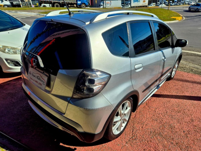 FIT 1.5 TWIST 16V FLEX 4P MANUAL - 2013 - FARROUPILHA