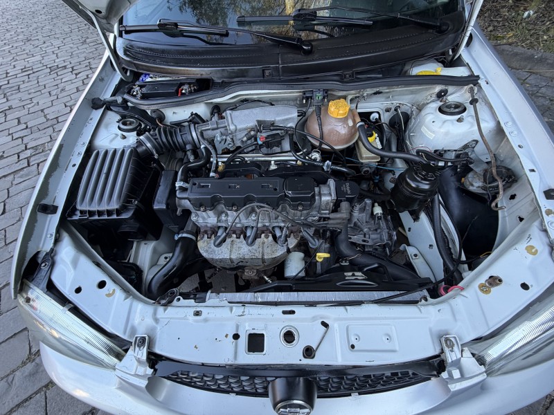 CORSA 1.6 MPFI SUPER WAGON 8V GASOLINA 4P MANUAL - 2001 - CAXIAS DO SUL