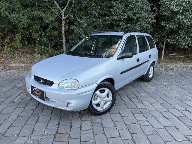 corsa 1.6 mpfi super wagon 8v gasolina 4p manual 2001 caxias do sul