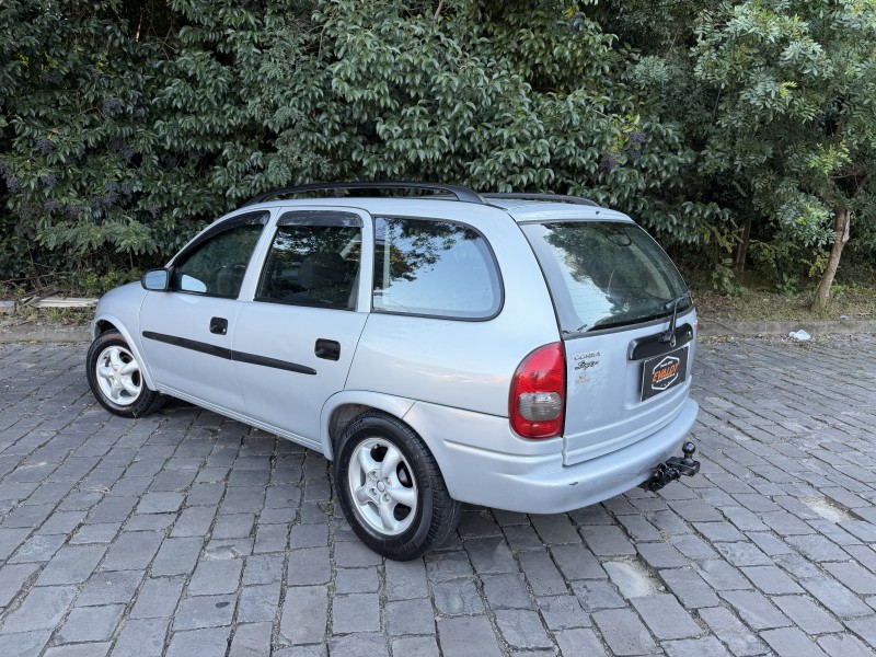 CORSA 1.6 MPFI SUPER WAGON 8V GASOLINA 4P MANUAL - 2001 - CAXIAS DO SUL