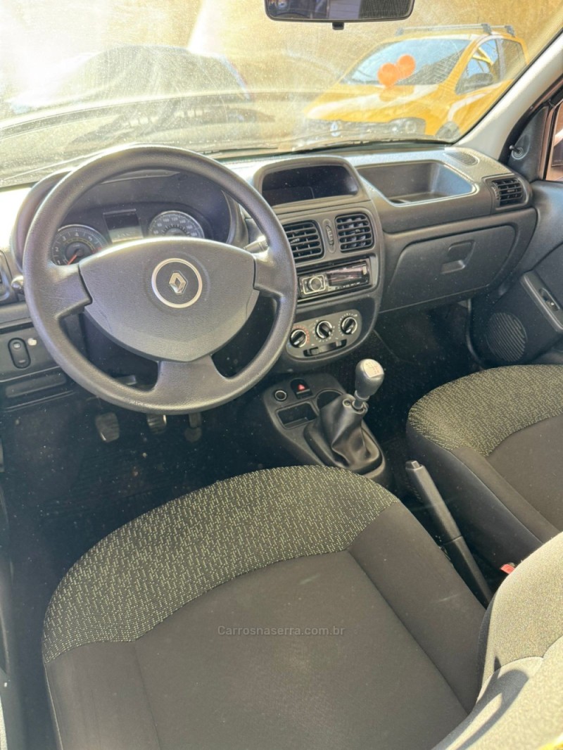 CLIO 1.0 EXPRESSION 16V FLEX 4P MANUAL - 2014 - CAXIAS DO SUL