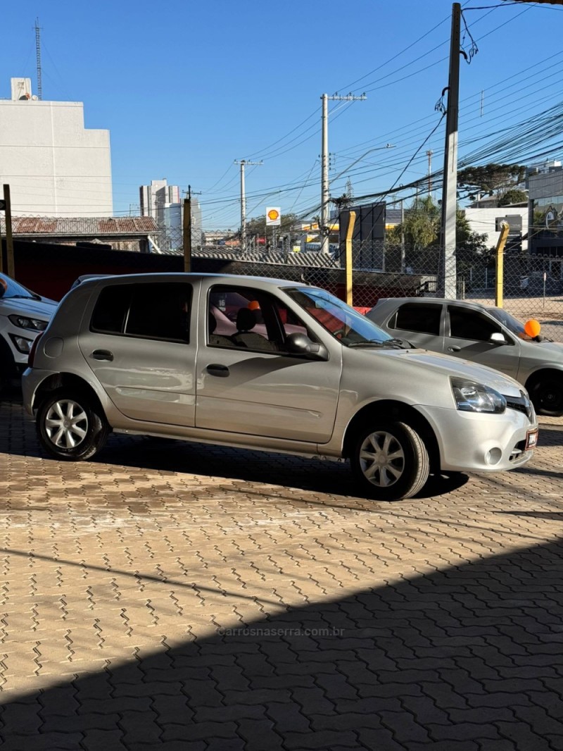 CLIO 1.0 EXPRESSION 16V FLEX 4P MANUAL - 2014 - CAXIAS DO SUL