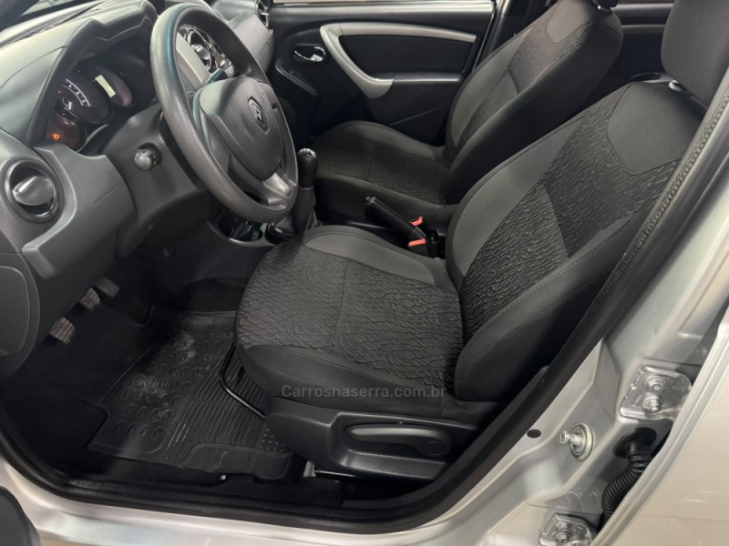 DUSTER OROCH 1.6 16V FLEX EXPRESSION 4P MANUAL - 2016 - CAXIAS DO SUL