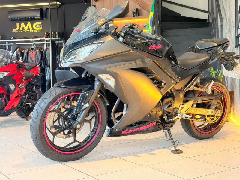 NINJA 300 ABS LIMITED EDITION - 2015 - CAXIAS DO SUL