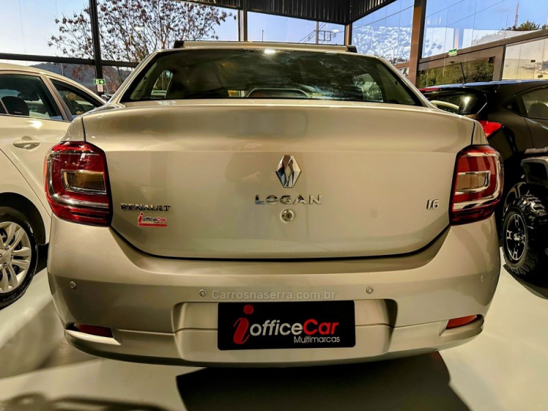 LOGAN 1.6 EXPRESSION 16V FLEX 4P MANUAL - 2019 - TRêS COROAS