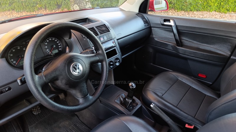 POLO 1.6 MI 8V TOTAL FLEX 4P MANUAL - 2004 - CAXIAS DO SUL