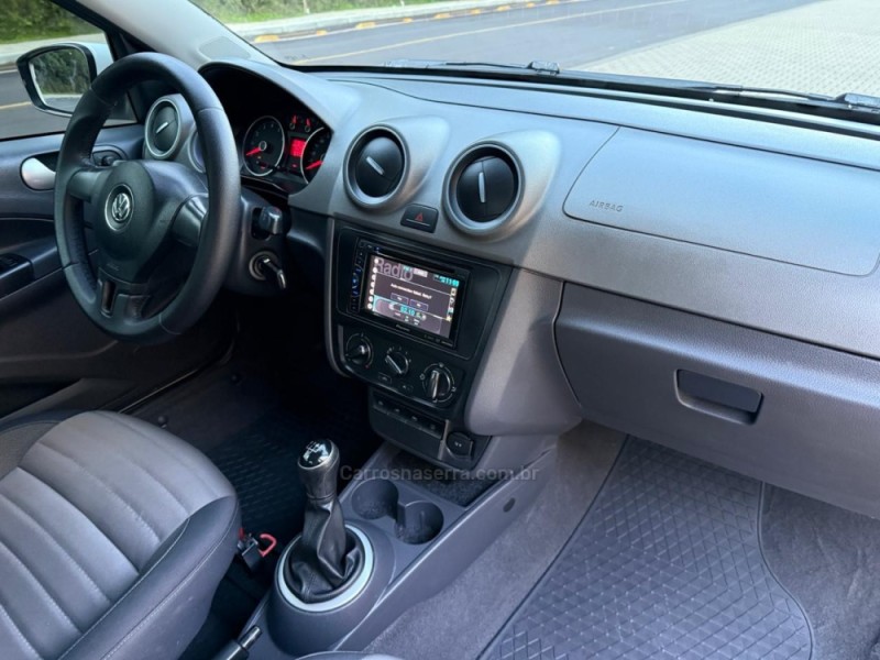 VOYAGE 1.6 MI COMFORTLINE 8V FLEX 4P MANUAL - 2013 - IVOTI