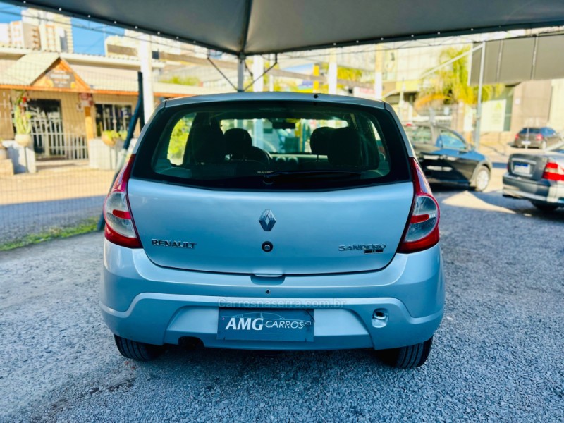 SANDERO 1.6 EXPRESSION 8V FLEX 4P MANUAL - 2009 - CAXIAS DO SUL