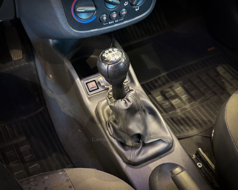 CORSA 1.4 MPFI MAXX 8V FLEX 4P MANUAL - 2011 - GARIBALDI