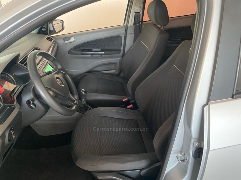 VOYAGE 1.0 MI COMFORTLINE 8V FLEX 4P MANUAL - 2017 - LAJEADO