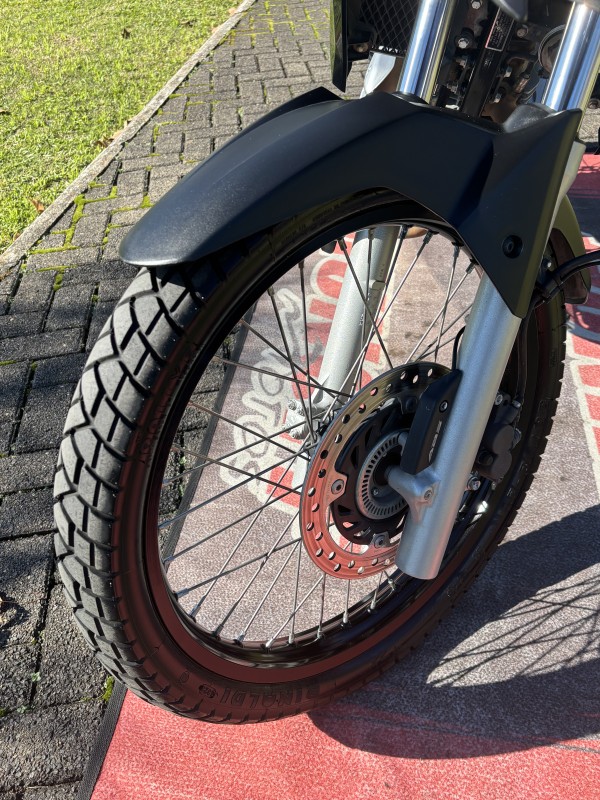 XRE 300  - 2019 - FELIZ