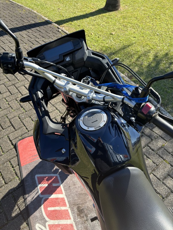 XRE 300  - 2019 - FELIZ