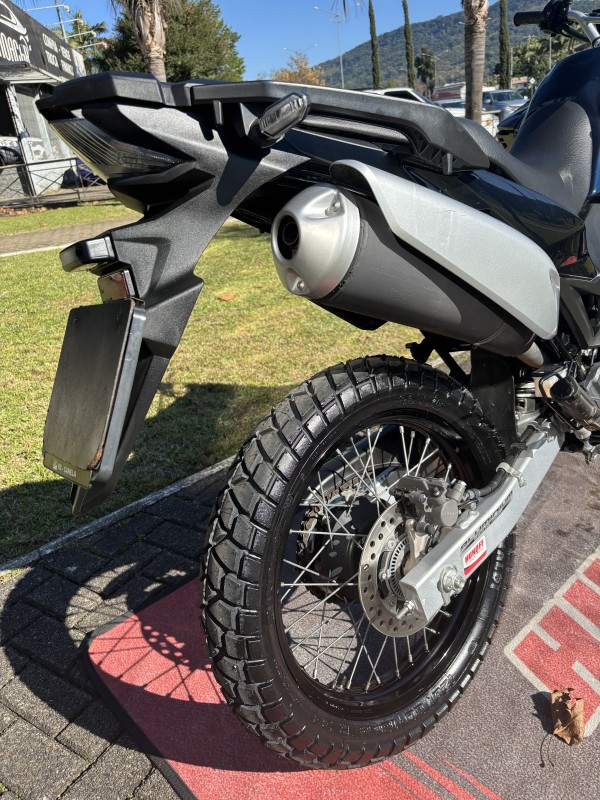 XRE 300  - 2019 - FELIZ