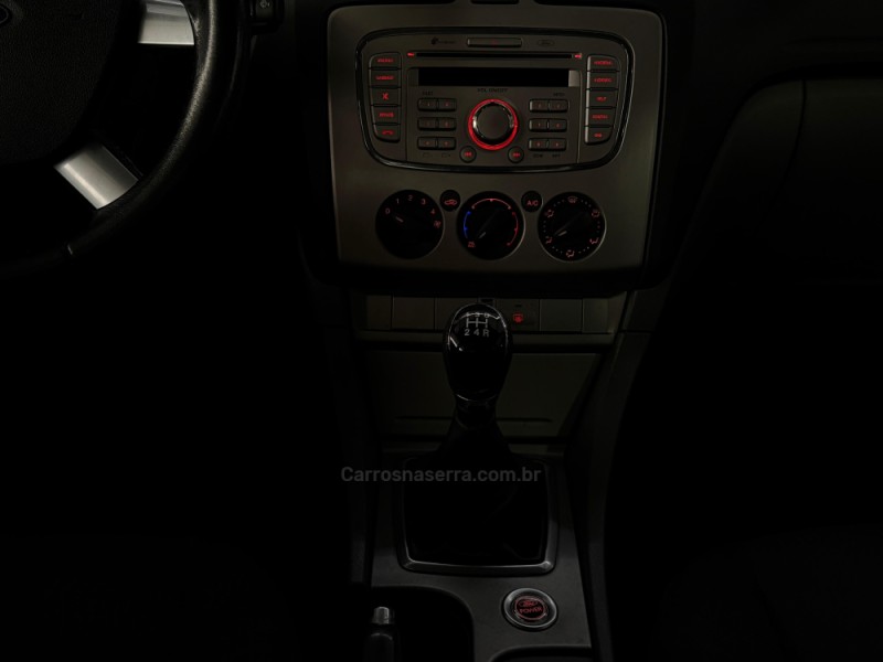 FOCUS 2.0 GLX SEDAN 16V FLEX 4P MANUAL - 2012 - CAXIAS DO SUL