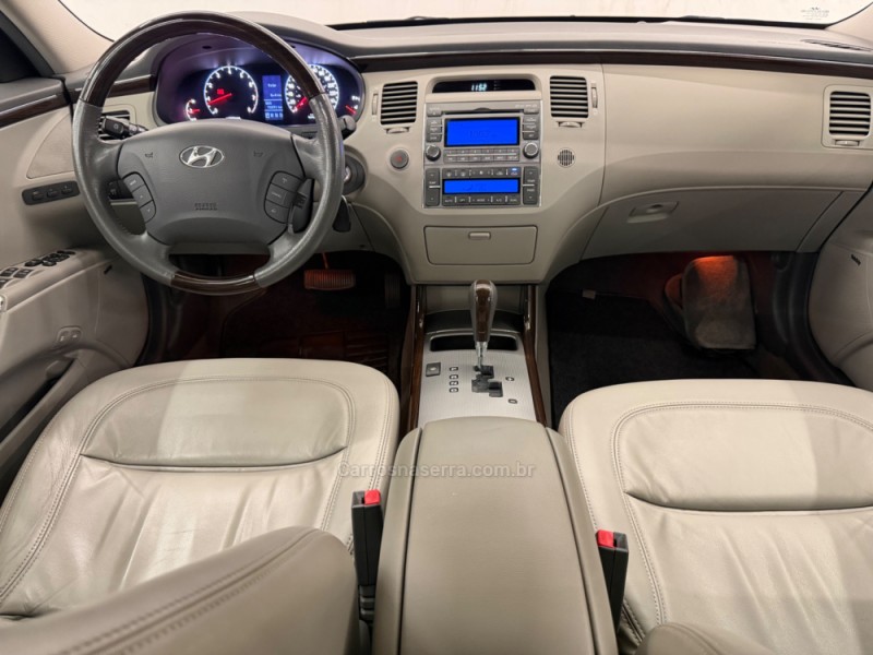 AZERA 3.0 MPFI GLS V6 24V GASOLINA 4P AUTOMÁTICO - 2010 - CAXIAS DO SUL
