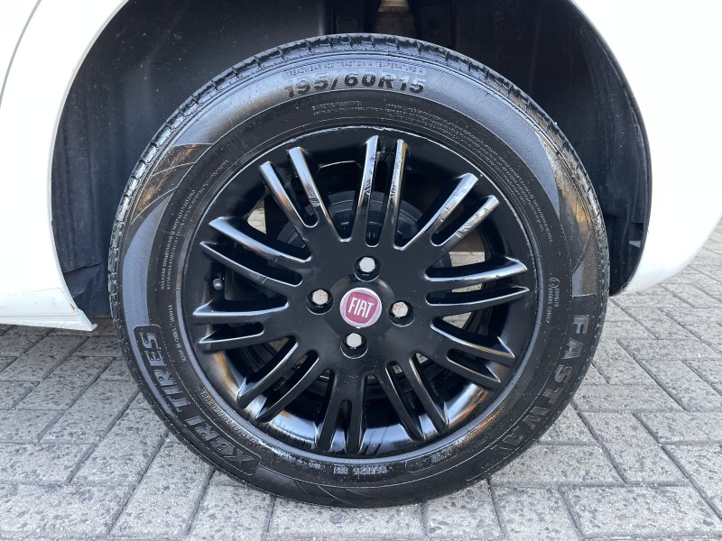 PUNTO 1.4 ATTRACTIVE 8V FLEX 4P MANUAL - 2014 - CAXIAS DO SUL