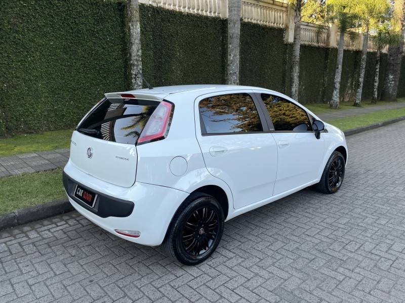 PUNTO 1.4 ATTRACTIVE 8V FLEX 4P MANUAL - 2014 - CAXIAS DO SUL