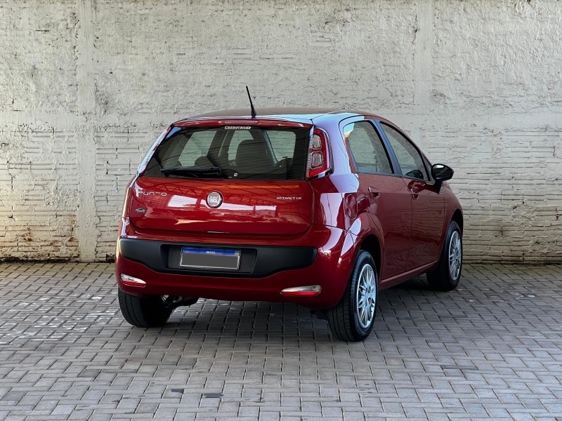 PUNTO 1.4 ATTRACTIVE 8V FLEX 4P MANUAL - 2015 - BENTO GONçALVES