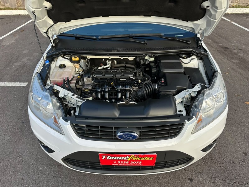 FOCUS 1.6 GLX 16V FLEX 4P MANUAL - 2011 - CAXIAS DO SUL