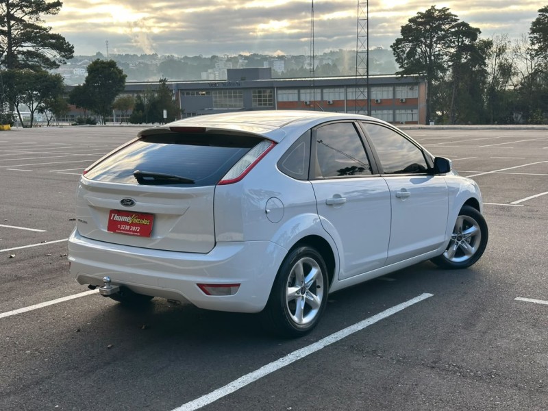 FOCUS 1.6 GLX 16V FLEX 4P MANUAL - 2011 - CAXIAS DO SUL