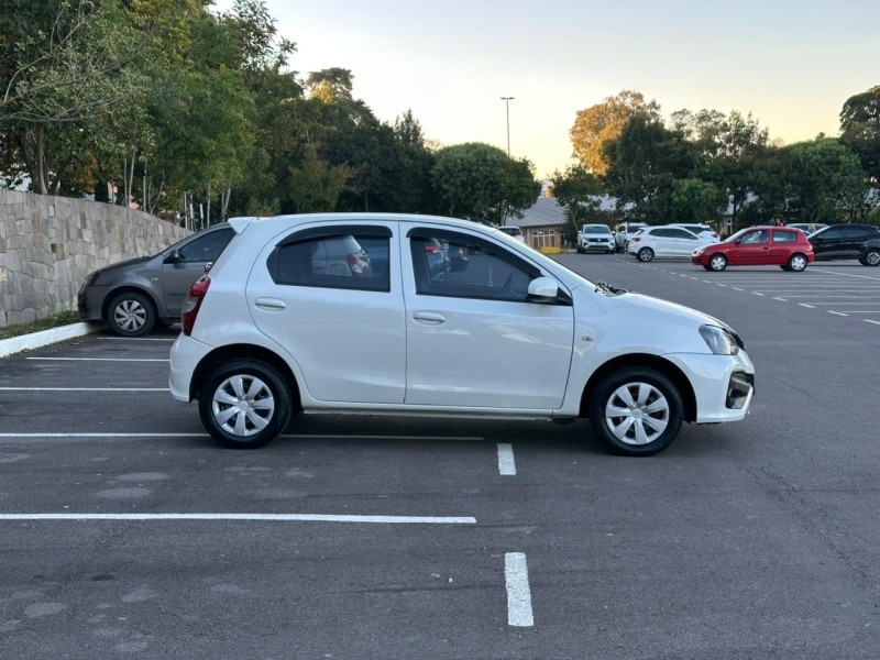 ETIOS 1.5 X PLUS 16V FLEX 4P MANUAL - 2019 - CAXIAS DO SUL