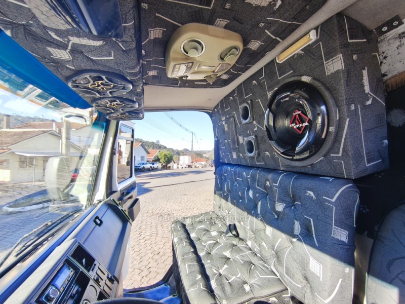 CARGO 815 E TURBO - 2011 - ANTôNIO PRADO