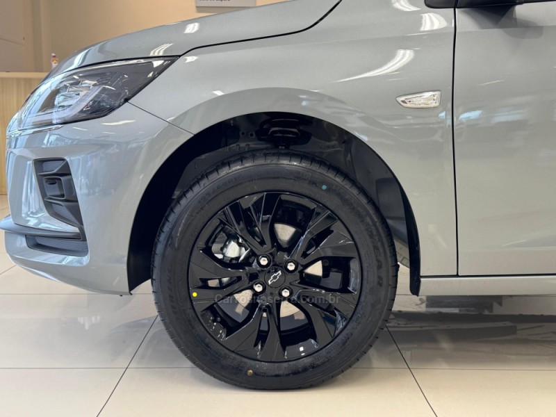 ONIX 1.0 ACTIV TURBO 12V FLEX 4P AUTOMÁTICO - 2027 - VERANóPOLIS