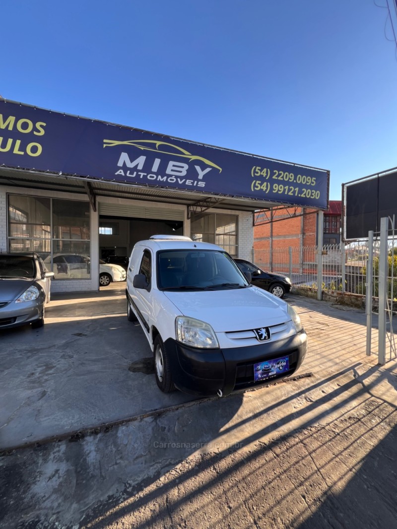 PARTNER 1.6 FURGÃO 16V GASOLINA 3P MANUAL - 2011 - CAXIAS DO SUL