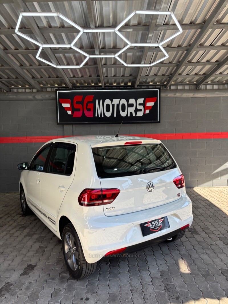 FOX 1.6 CONNECT 8V FLEX 4P MANUAL - 2019 - HARMONIA